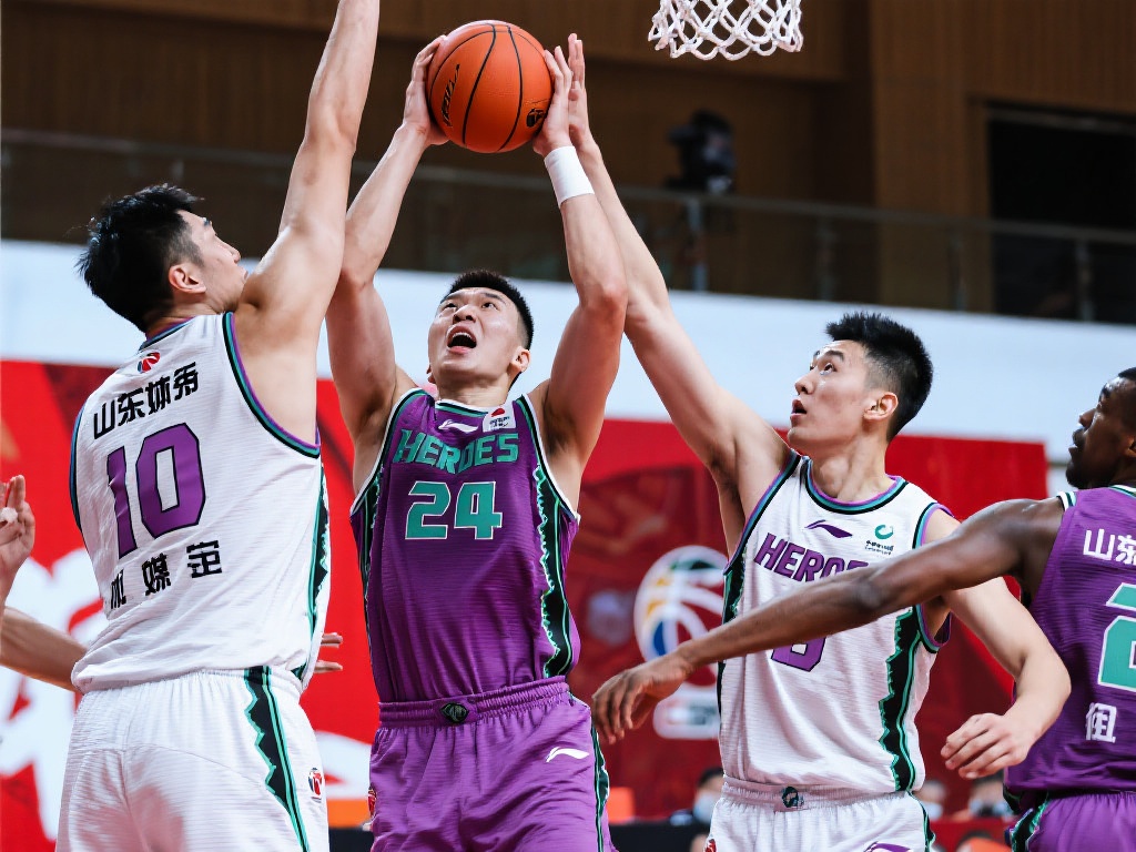 山东队一直以来以强硬的内线风格著称，球队