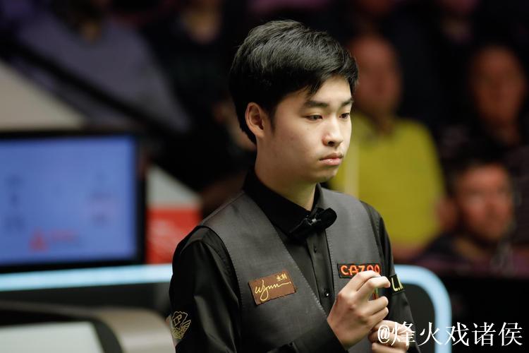 斯佳辉单杆136分绝杀戴维斯 4比3晋级32强